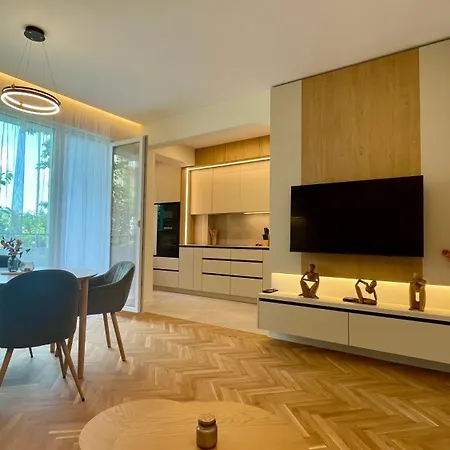 Apartment Modern Light Heaven In Center - 2br Ap *