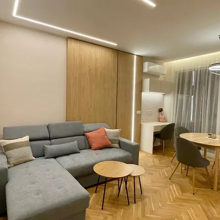 Modern Light Heaven In Center - 2br Ap Apartment *
