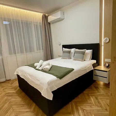 Modern Light Heaven In Center - 2br Ap *