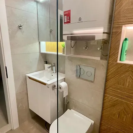 Apartament Modern Light Heaven In Center - 2br Ap *